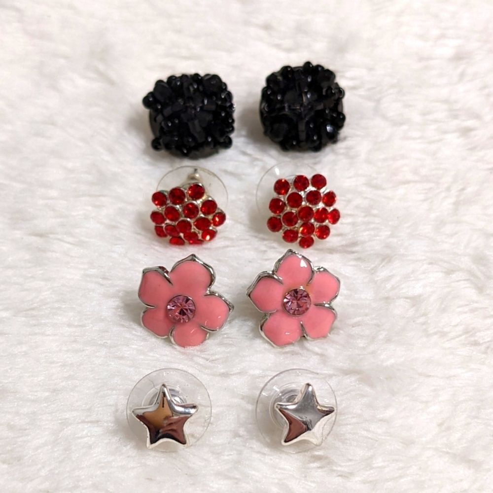 Vintage (4) Pair Bundle-Small Stud, Beaded, Rhinestone & Enamel Pierced Earrings - Picture 7 of 14